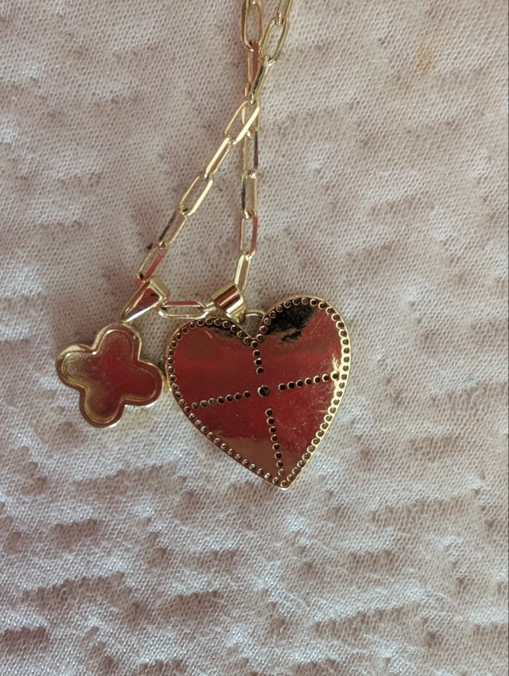 kate spade Gold Heart Locket Necklace with White Enamel Clover Initial K - Picture 2 of 4